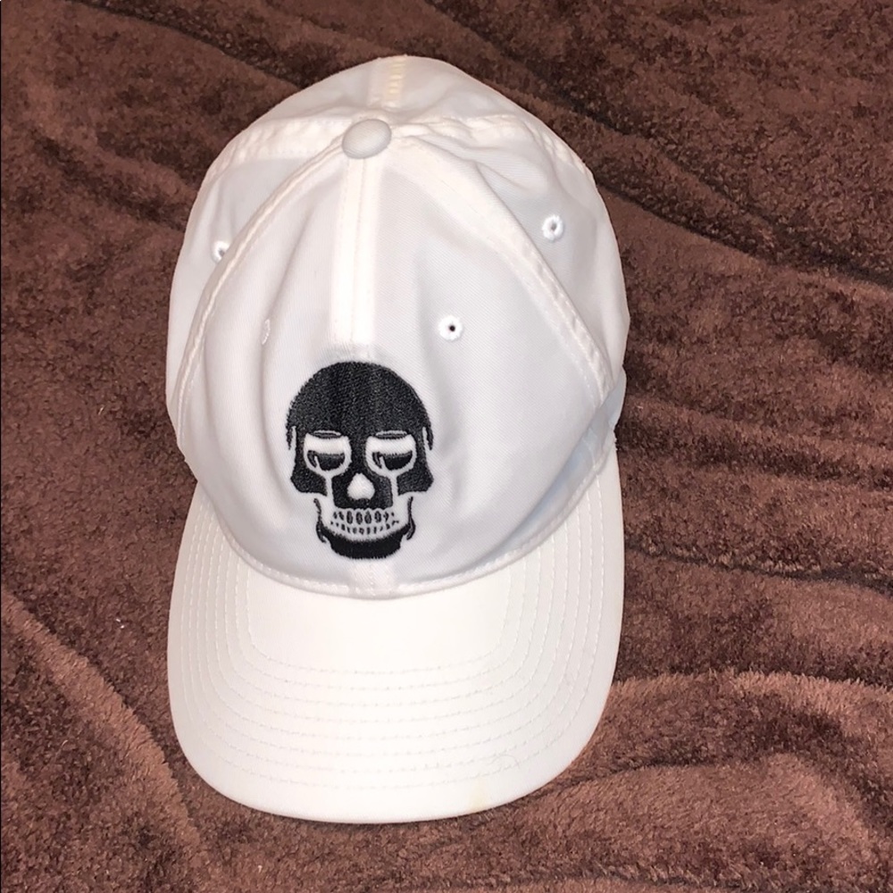Wine glass/skull hat